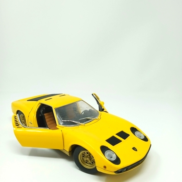 1971 Diecast Lamborghini Anson - Picture 2 of 13